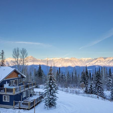 Lush Mountain Accommodations Golden Exteriör bild