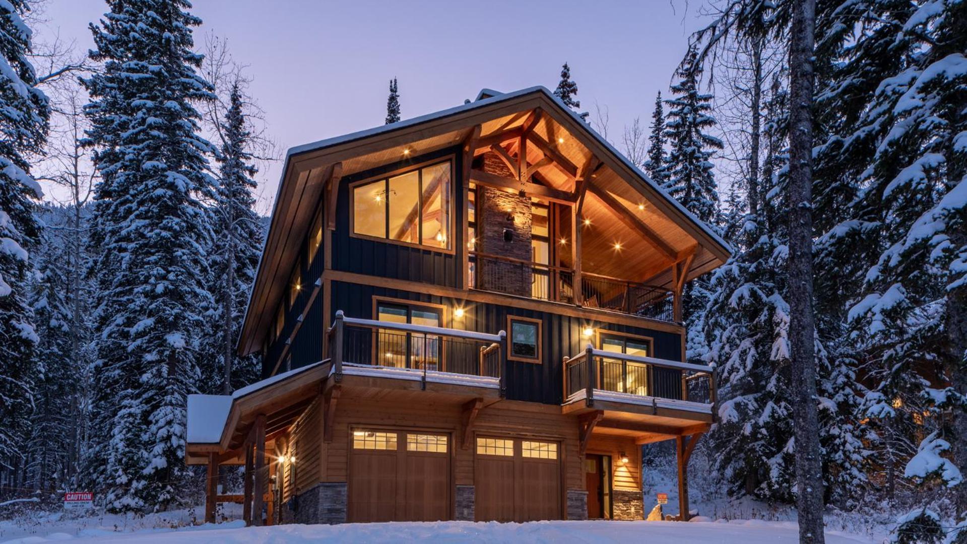 Lush Mountain Accommodations Golden Exteriör bild