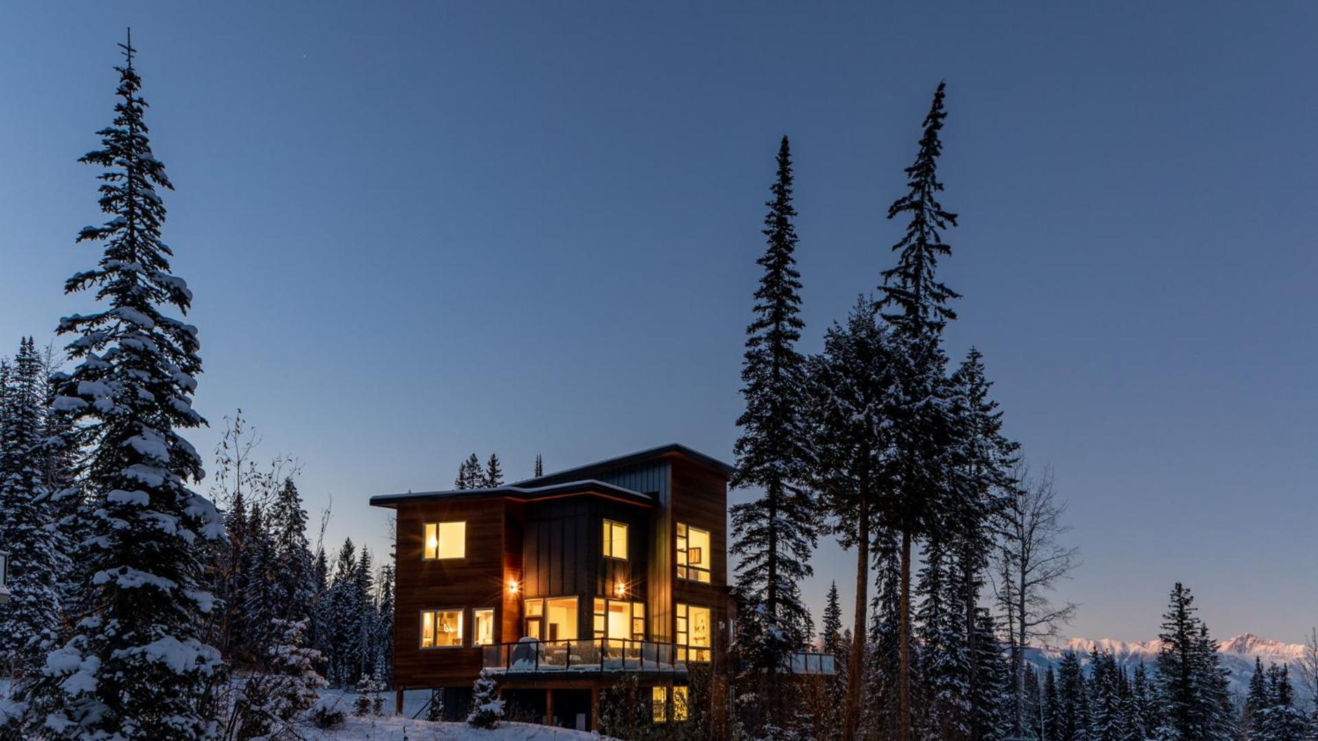 Lush Mountain Accommodations Golden Exteriör bild